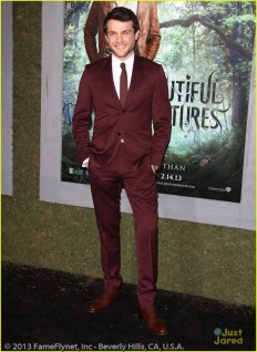 Beautiful Creatures Premieres in Hollywood