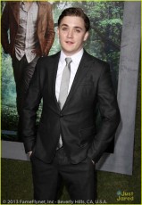 Beautiful Creatures Premieres in Hollywood